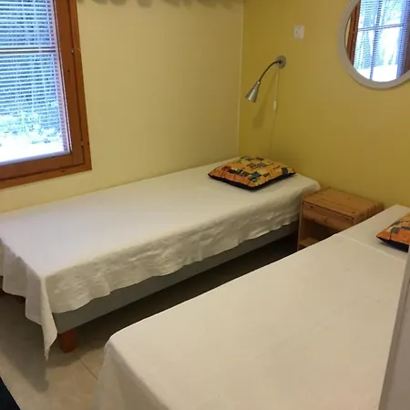 Salonsaaren Lomakyla *