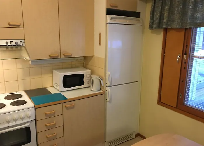 Salonsaaren Lomakylae